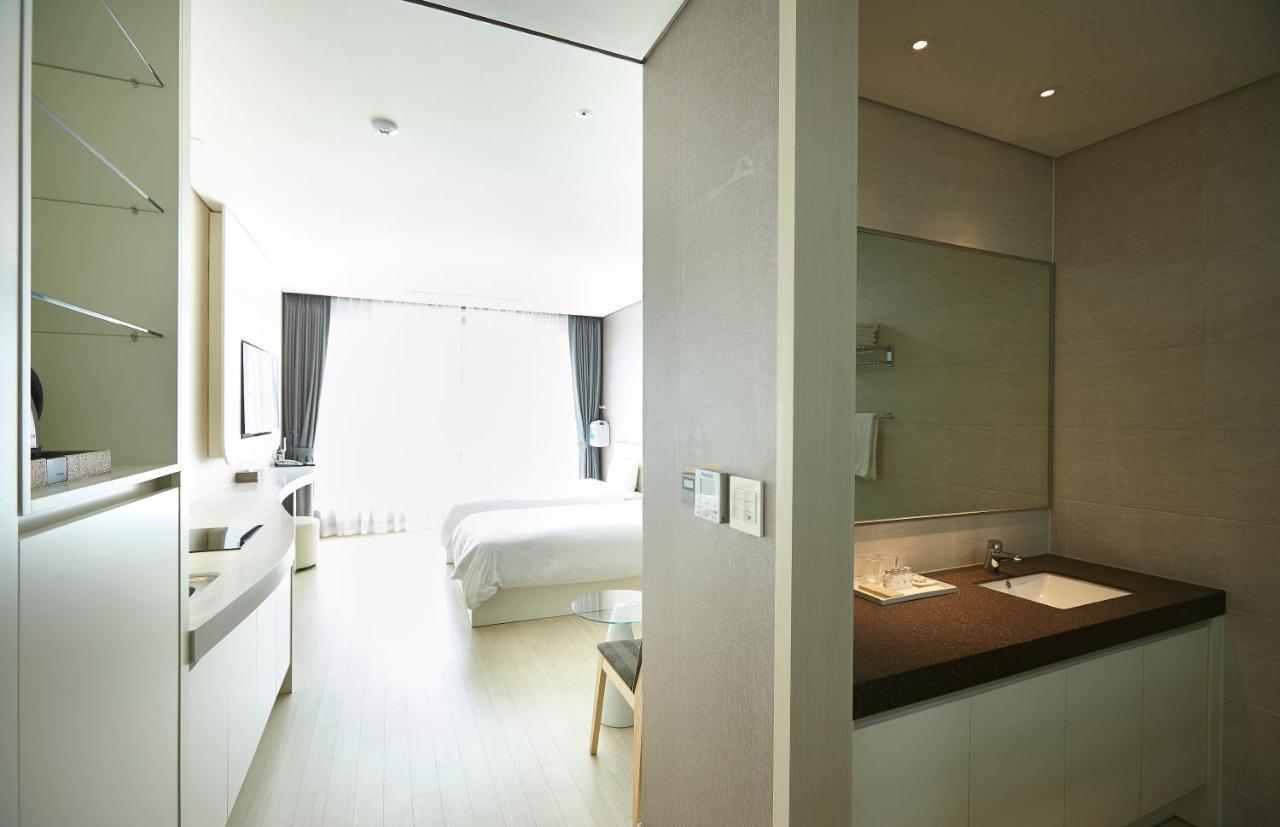 Pyeongchang The White Hotel Exterior foto