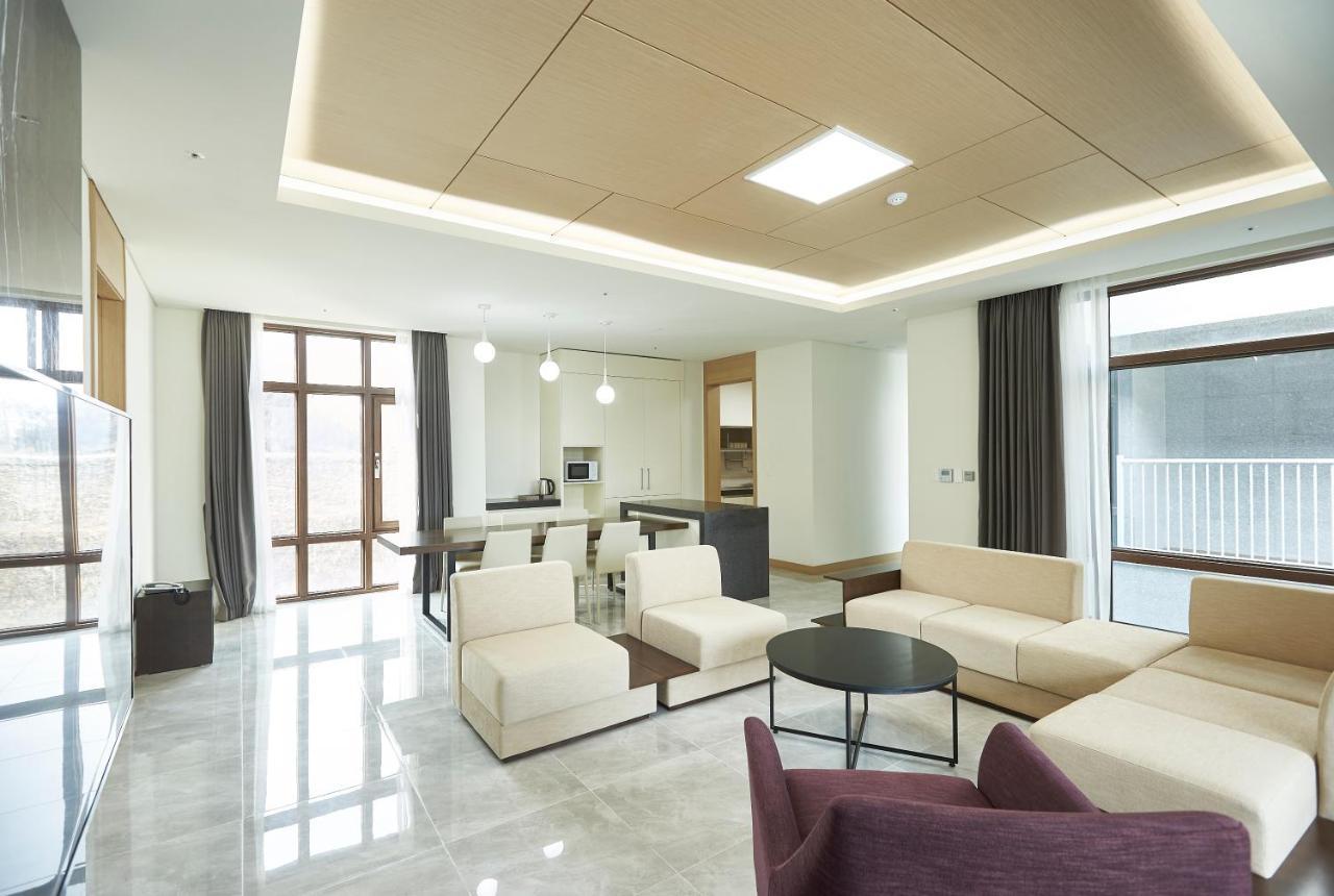Pyeongchang The White Hotel Exterior foto