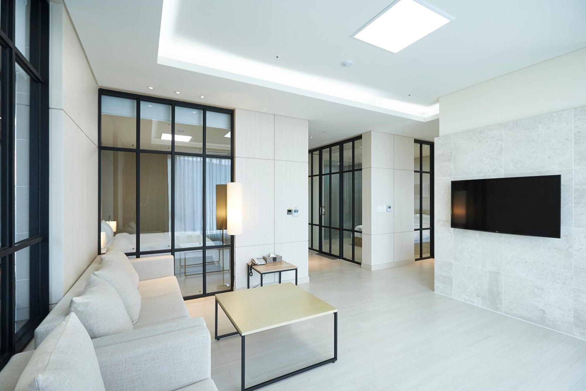 Pyeongchang The White Hotel Exterior foto