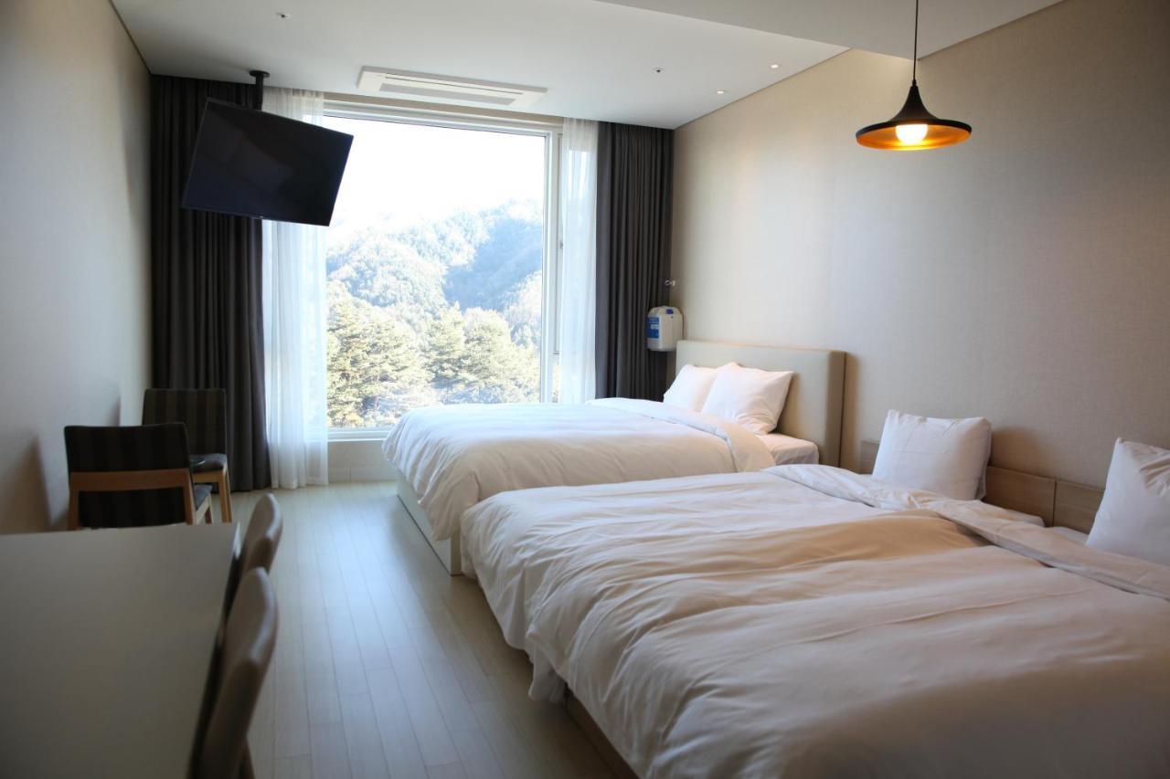 Pyeongchang The White Hotel Exterior foto