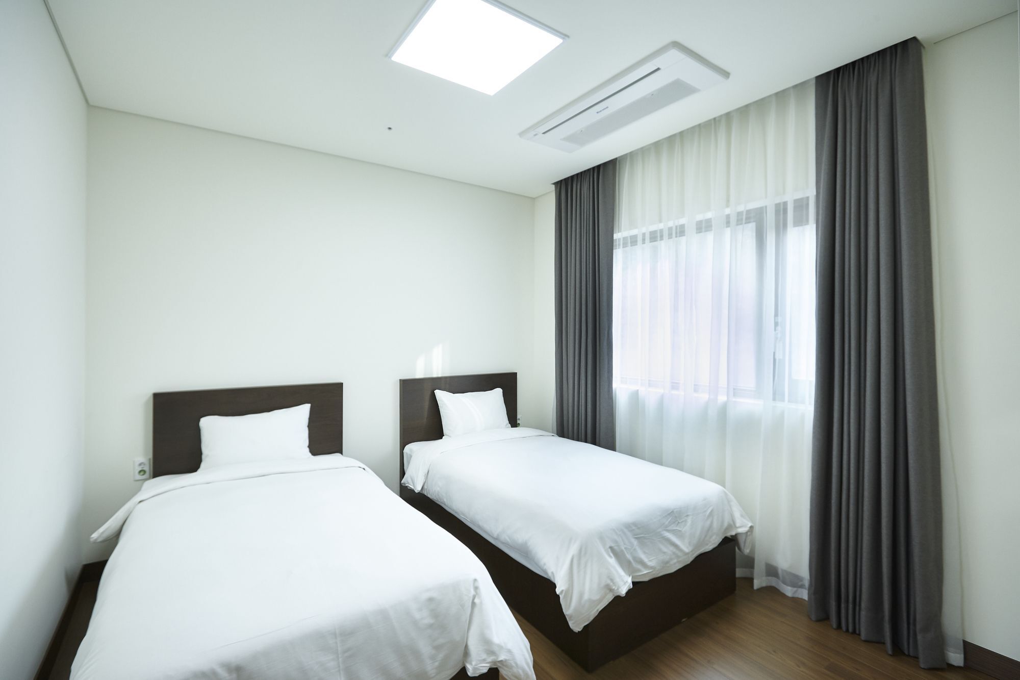 Pyeongchang The White Hotel Exterior foto
